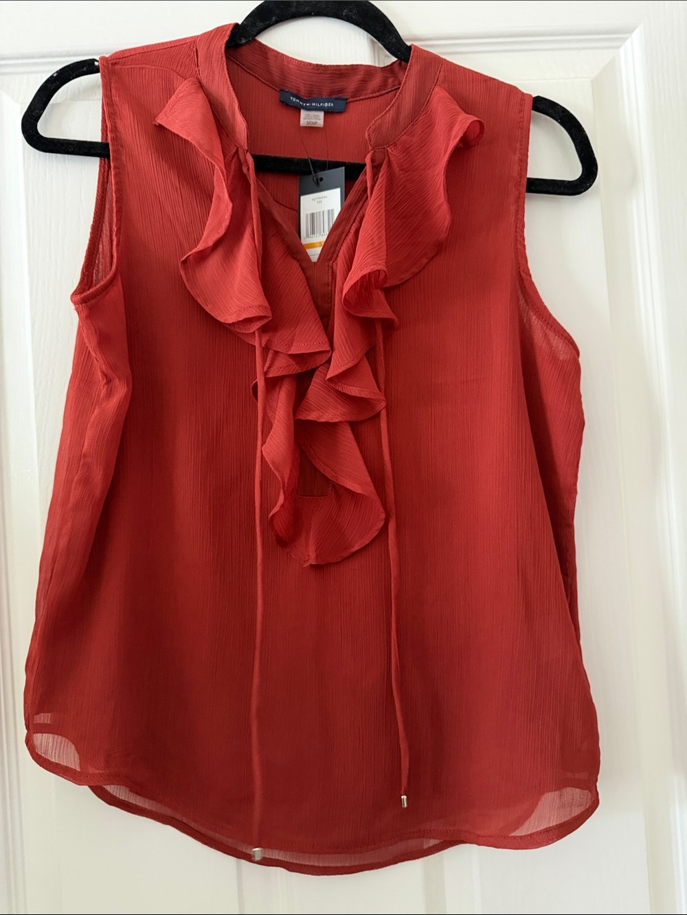 Tommy Hilfiger sleeveless ruffle V-neck  blouse in brick red